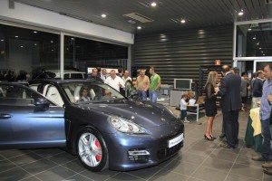 porsche-panamera-llega-galicia-12634565453801.jpg
