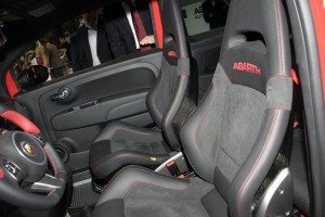 salon-automovil-frankfurt-abarth-695-tributo-ferrari-12634565113501.jpg
