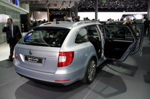 salon-automovil-frankfurt-skoda-superb-combi-12634564963371.jpg