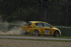 wtcc-imola-cambio-cromos-entre-tarquini-muller-12634565333709-jpg wtcc-imola-cambio-cromos-entre-tarquini-muller-12634565333709.jpg