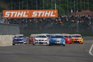 wtcc-imola-cambio-cromos-entre-tarquini-muller-12634565353716-jpg wtcc-imola-cambio-cromos-entre-tarquini-muller-12634565353716.jpg