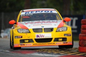 wtcc-imola-triplete-seat-tarquini-cabeza-12634565283655.jpg