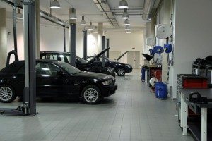 bmw-mini-estrenan-barcelona-uno-sus-mayores-concesionarios-12634566314524-jpg bmw-mini-estrenan-barcelona-uno-sus-mayores-concesionarios-12634566314524.JPG