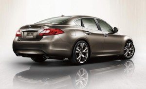 infiniti-m-bosque-rodante-12634566784934.jpg