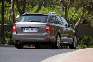 superb-combi-familiar-skoda-lo-grande-12634566564749.jpg