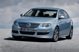 volkswagen-convierte-passat-bluemotion-gran-familia-12634566995112-jpg volkswagen-convierte-passat-bluemotion-gran-familia-12634566995112.jpg