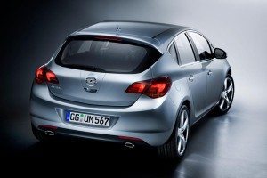 finalistas-coche-ano-europa-2010-opel-astra-12634567555576.jpg