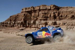 carlos-sainz-lucas-cruz-relatan-victoria-dakar-12645892583.jpg