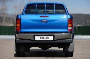 nuevo-toyota-hilux-2-5-d-4d-potencia-pick-up-nipon-12649672403.jpg