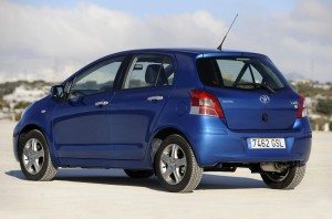 toyota-optimiza-gama-yaris-2010-12635732862.jpg