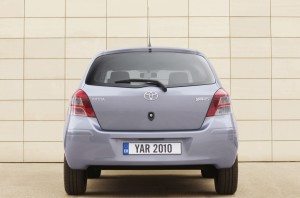 toyota-optimiza-gama-yaris-2010-126357330316.jpg