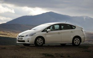 toyota-tambien-llama-revision-prius-12657327283.jpg