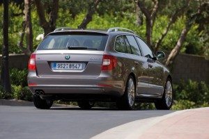ya-disponible-skoda-superb-combi-12662502416.jpg