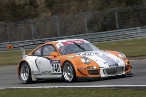 primer-asalto-nurburgring-porsche-12698830895.jpg
