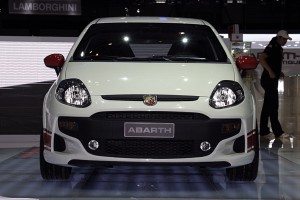 salon-automovil-ginebra-abarth-punto-evo-12677210622.jpg
