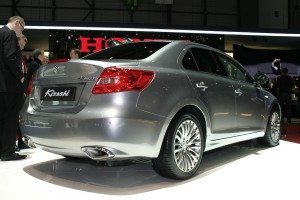 salon-automovil-ginebra-suzuki-kizashi-12679693843-jpg salon-automovil-ginebra-suzuki-kizashi-12679693843.jpg