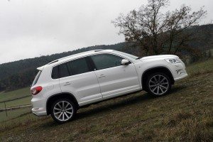 volkswagen-tiguan-r-line-12687333763.jpg