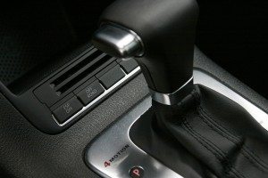 volkswagen-tiguan-r-line-126873390611.jpg