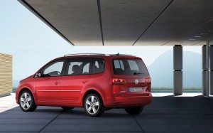 nueva-generacion-volkswagen-touran-se-viste-moda-12708260293.jpg