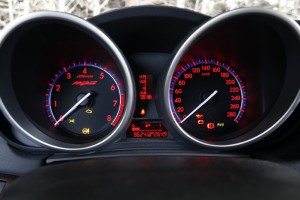 volkswagen-scirocco-r-contra-mazda-3-mps-12712443007-jpg volkswagen-scirocco-r-contra-mazda-3-mps-12712443007.jpg