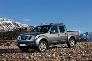 nissan-navara-2010-currante-lujo-12732396364.jpg