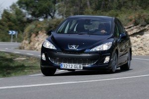 peugeot-308-1-6-thp-150-contra-opel-astra-1-6-turbo-180-12750708471.jpg