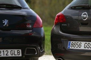 proximamente-cochesafondo-peugeot-308-contra-opel-astra-12736791604.jpg