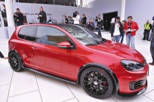 volkswagen-se-pasa-raya-golf-gti-excessive-12740785082.jpg