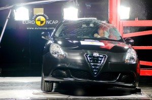 alfa-romeo-convierte-al-giulietta-apuesta-segura-12754964902.jpg