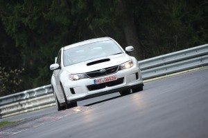 veredicto-nurburgring-makinen-pilota-subaru-impreza-eficaz-historia-12760918352.jpg