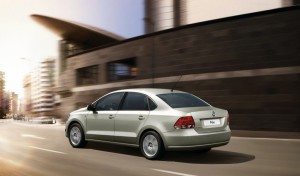 volkswagen-polo-sedan-desde-rusia-culo-12755780185.jpg