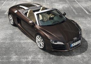 audi-r8-spyder-4-2-fsi-quattro-fresco-dinamismo-127840461312.jpg
