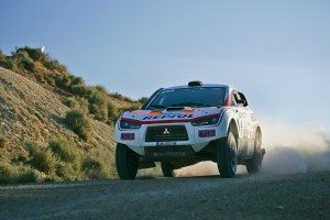 nani-roma-dispuesto-saltar-mitsubishi-dakar-2011-12803034964.jpg