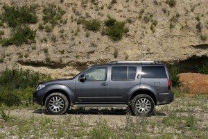 nissan-pathfinder-12786142433.jpg