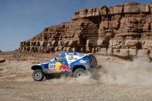 volkswagen-prepara-race-touareg-dakar-2011-12784119952.jpg
