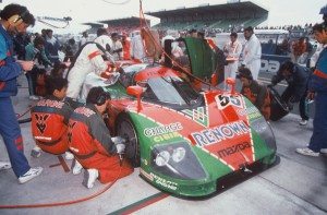 90-anos-mazda-mazda-787b-12808303926.jpg
