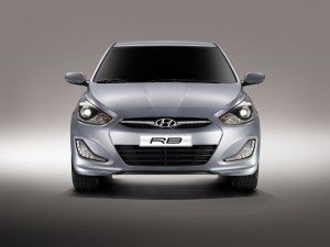 hyundai-rb-concept-version-sedan-i20-12828236316.jpg
