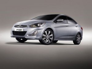 hyundai-rb-concept-version-sedan-i20-12828236327.jpg