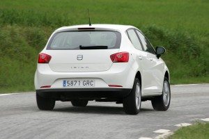 seat-ibiza-1-6-tdi-sport-contra-peugeot-207-1-6-hdi-sport-12826718766.jpg