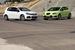 proximamente-cochesafondo-volkswagen-golf-r-contra-seat-leon-cupra-r-12840223453.jpg