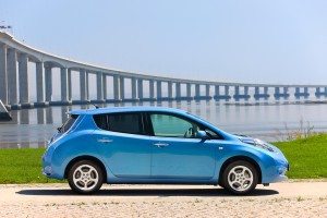 nissan-leaf-coche-ano-europa-2011-12910443772.jpg