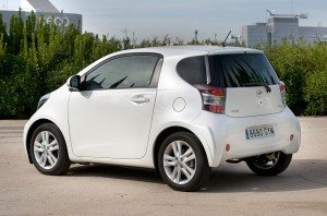 toyota-iq-2011-renovacion-nipon-canijo-12887026702.jpg