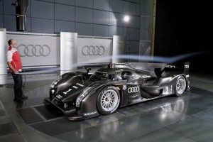 carroceria-cerrada-audi-r18-12920131791.jpg