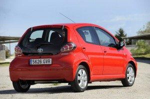 toyota-hace-rebajas-aygo-2011-12929321922.jpg