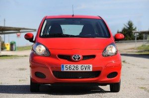 toyota-hace-rebajas-aygo-2011-12929321935.jpg