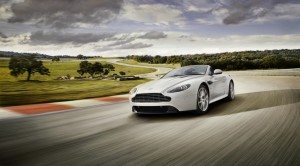 aston-martin-se-emociona-nuevo-vantage-s-12960477323.jpg