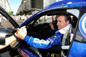 dakar-2011-etapa-1-carlos-sainz-lucas-cruz-primeros-lideres-12940025241.jpg