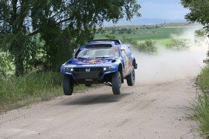 dakar-2011-etapa-1-peterhansel-intenta-seguir-estela-sainz-12940870622-jpg dakar-2011-etapa-1-peterhansel-intenta-seguir-estela-sainz-12940870622.jpg