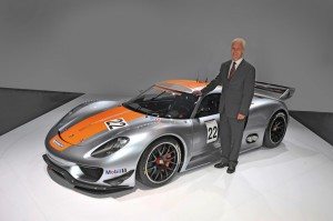 historia-futuro-se-funden-porsche-918-rsr-12946646841.jpg