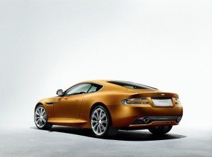 lo-mejor-db9-dbs-unido-nuevo-aston-martin-virage-12984932562.jpg